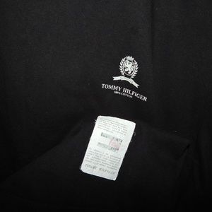 Tommy Hilfiger Shirts - VTG Tommy Hilfiger Chest Logo T-shirt Tommy Hilfiger Shirts - VTG Tommy Hilfiger Chest Logo T-shirt